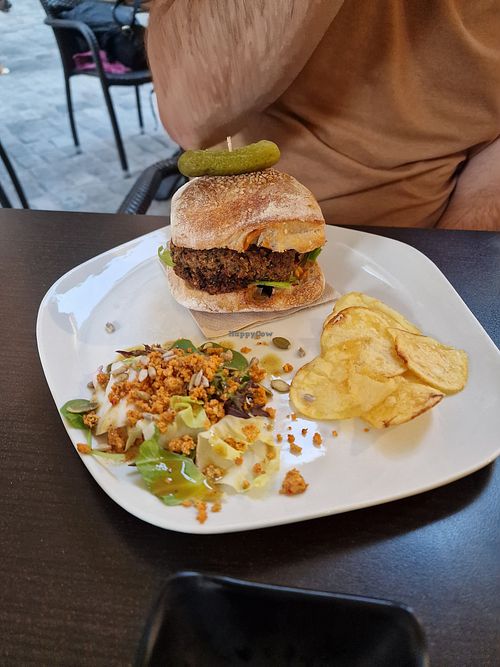 B12 burger at B12 in Girona