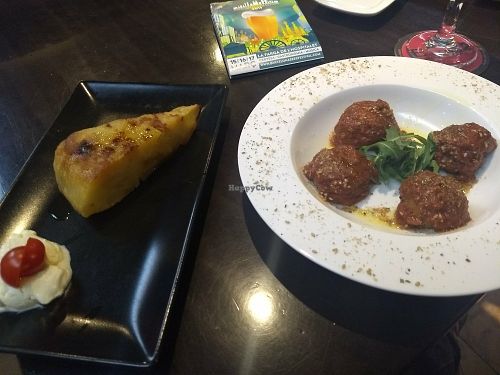 Tapas at B12 in Girona