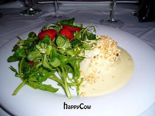 Delicious dumpling with white sauce
 at La Mano Verde in Berlin