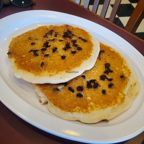  at Mom's Diner in Syracuse