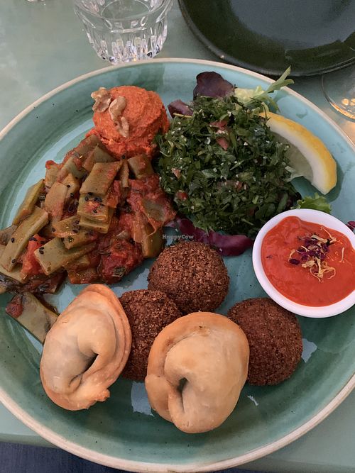 Libanesischer Messeteller vegan  at Bebek in Zurich