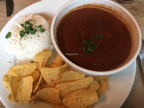 Three bean chilli at The Golden Guinea in Looe