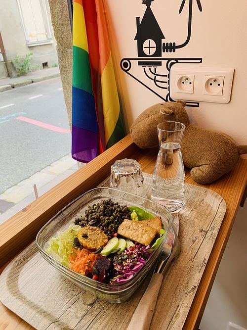 Tempeh bowl  at L'Ethiquete in Nantes