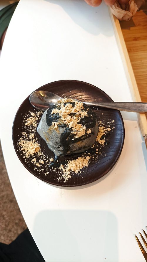 Image of April and May 45 꽃피는 4월 밀익는 5월