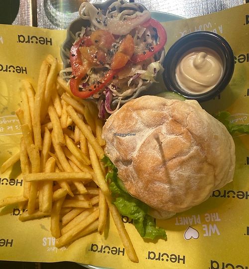 Vegan burger  at La Sombra in Fuerteventura