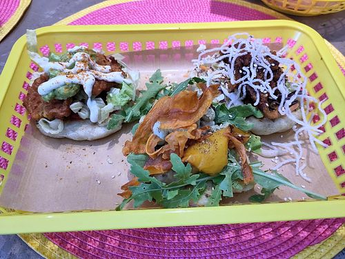 MeNaan à trois at Gives a Fork in Geneva