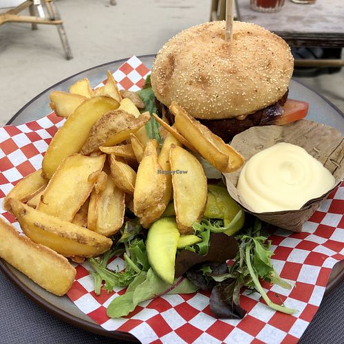 The hamburger menu 23-7-2021 at Pele Surf Shack in Hook Of Holland