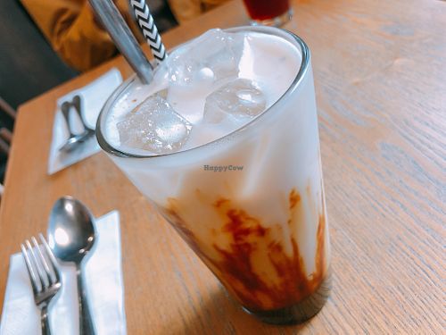 Black sugar quinoa oat milk drink at YEARS 素年 in Kowloon