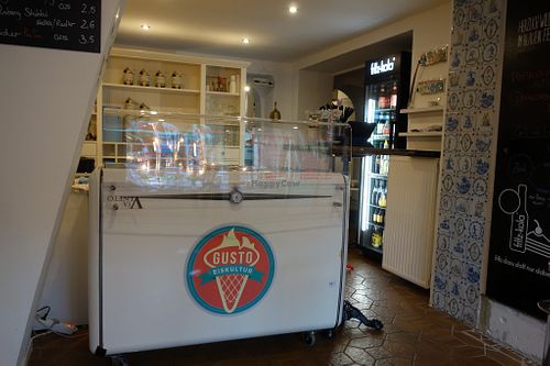 The counter at Im Blauen Fenster in Saarbrucken