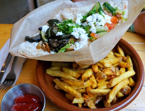 Berliner Kebab + Fries at Mōpa in Paris