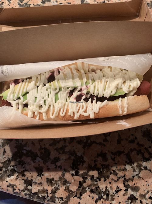 Hot dog ("fresh dog") at Vegan Streets in Madrid