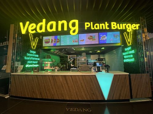  at Vedang - green burger | Mall of Berlin in Berlin