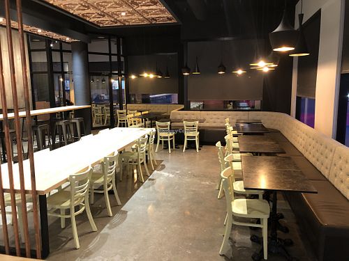 1 out of 2 dinning rooms  at Copper Branch - Des Galeries in Quebec