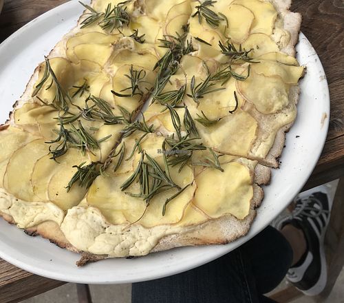 Gluten free potato rosemary flatbread at Double Zero in Venice