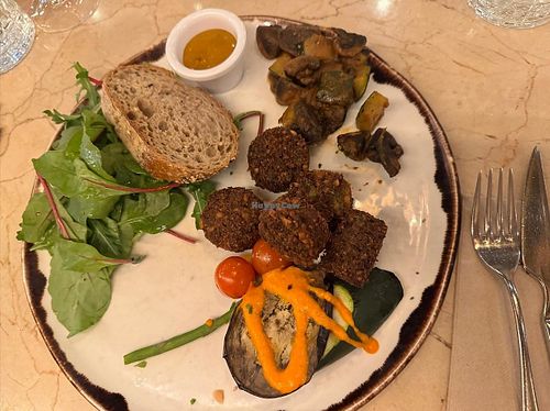 Falafel with mushrooms and grilled veggies on mango/mustard sauce at Margarito in Bilbao