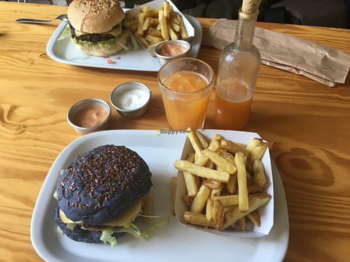 Chippea burger with cheese at Vegan Junkies in Lisbon