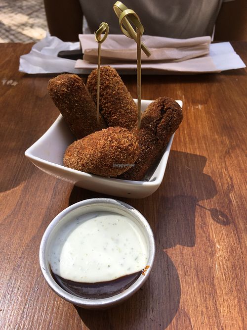Mix de croquetes at Vegan Junkies in Lisbon