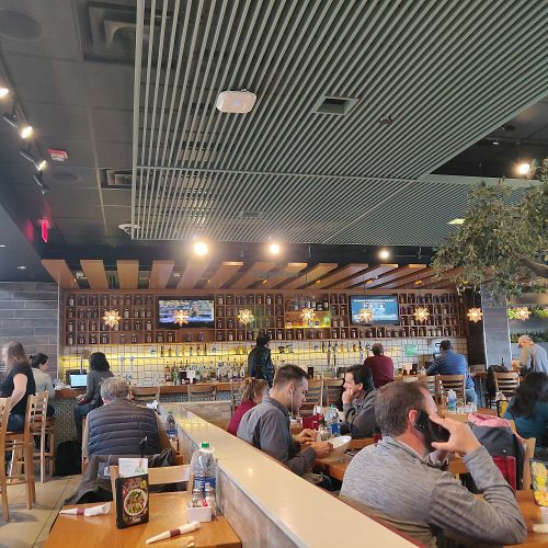 Mezza bar at DTW - Mezza in Romulus