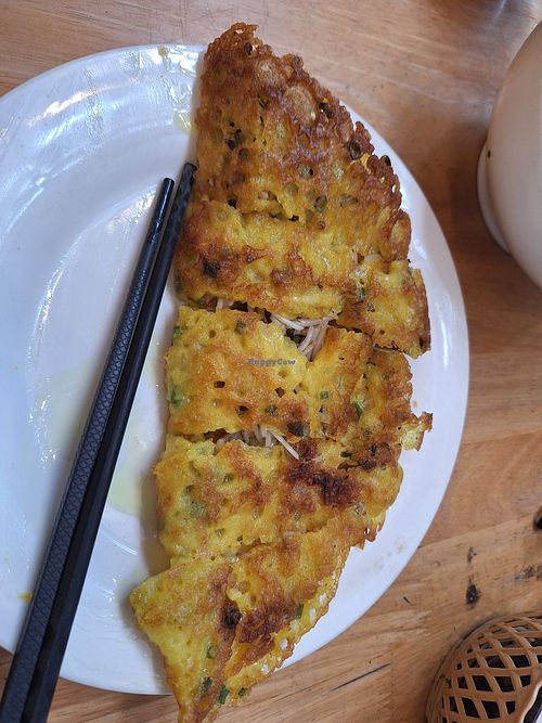 Aulaces omelet Banh Xeo at Loving Vegan in Da Nang