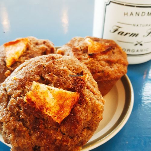 Apple and cinnamon muffins at Suco Almacen Natural in Lujan De Cuyo