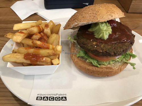 Gran vegano burger at Bacoa - Atocha in Madrid