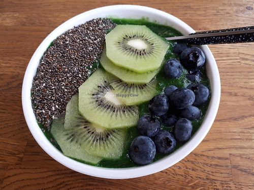 Green smoothie bowl at Holi in Zamosc
