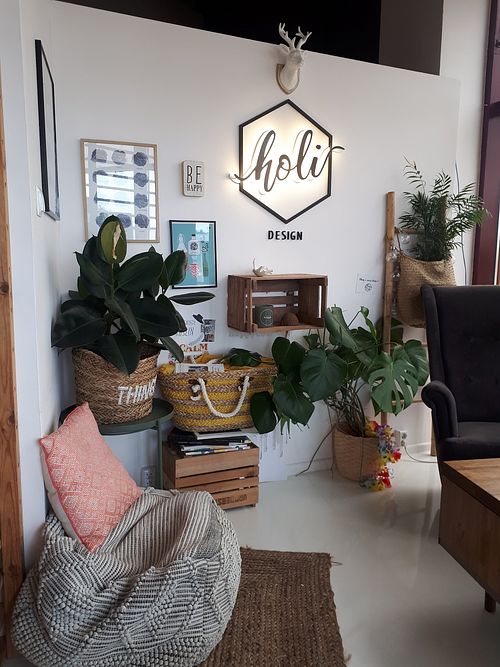 Inside at Holi in Zamosc