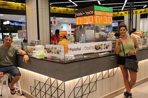 Now open in MBK Center Bangkok, G Floor, Take Home Zone, near TOPs Market. BTS National Stadium Station. Opens daily Sun-Thu 12.00-22.00, Fri 12-18, Sat 18.00-22.00 at Aaida Falafel - MBK in Bangkok