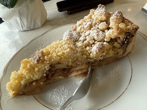 vegan cake #Veganuary at Zeitgeist in Fellbach