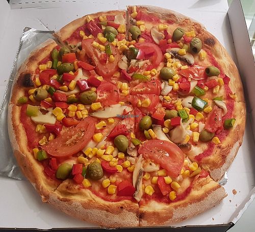 Vegan pizza.

Photo by: Jerry F. on Facebook at  Gostilna PR LAMPI in Luce