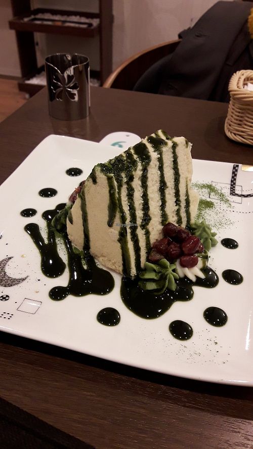 Matcha cake at Ippuku Cafe in Kyoto