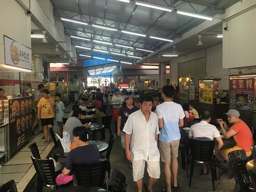 The stall is in here. Look for the one with Vegetarian Noodle sign.  at Dé Cái SùShí 德财素食 in Kepong