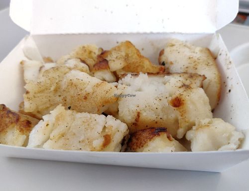 Turnip cakes at Lín Jì YǎngShēng SùShí 林記養生素食 in Hualien