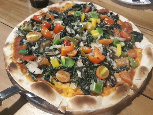 Veggie pizza without cheese at Italia Gusto in Phetchabun