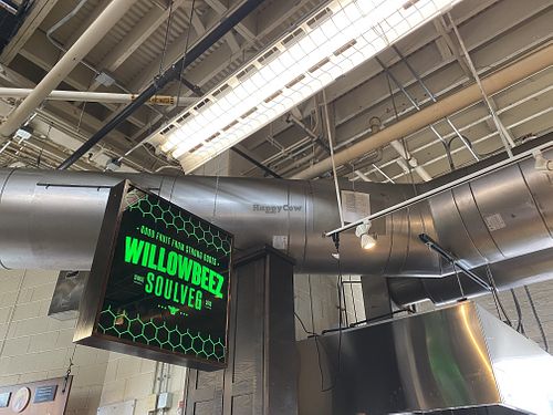 Sign at Willowbeez Soulveg in Columbus