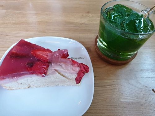 strawberry cake and peppermint tea at Bio Fein Bio in Berlin