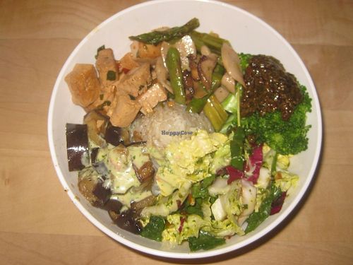 Lunch bowl at Tushita in Munich