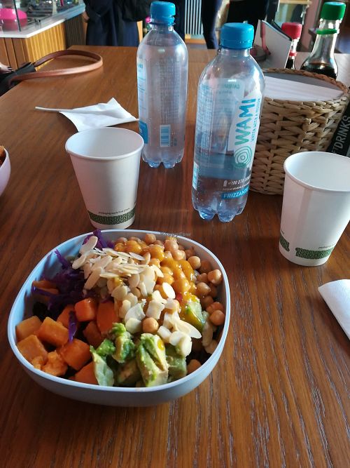 Vegan bowl at Pokeia in Milan