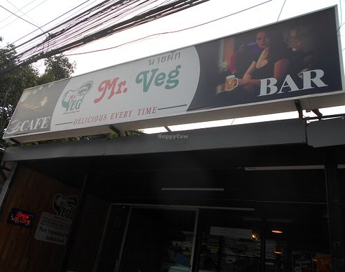 Entrance at Mr. Veg in Pattaya