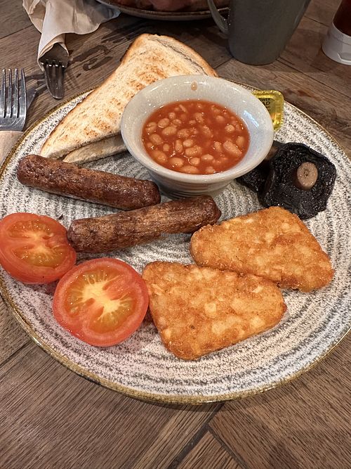   at LGW - The Flying Horse - ST in Horley