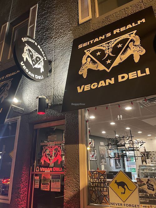 Store Front at Seitan's Realm in Columbus