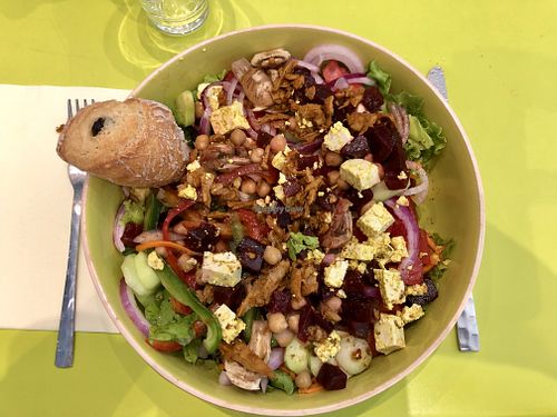 Le vegan salad at Le 37 Green House in Grasse