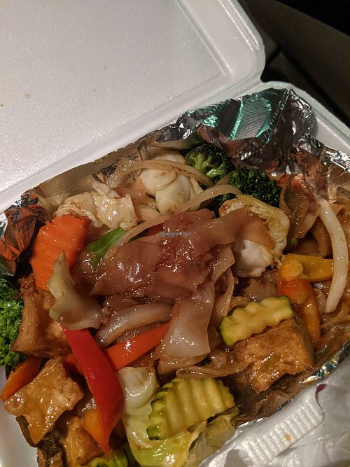 Pad Z Ew with Tofu and Veggies. 😍 Ask for it vegan. at Rice By Mama in Ventura