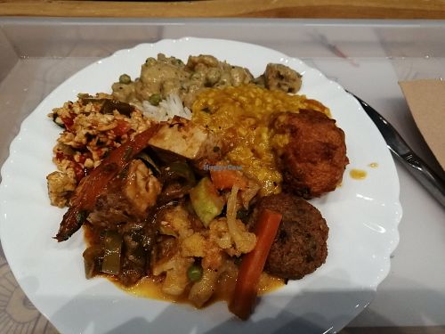 Essen vom Buffet (vegan) at Satsanga in Sofia