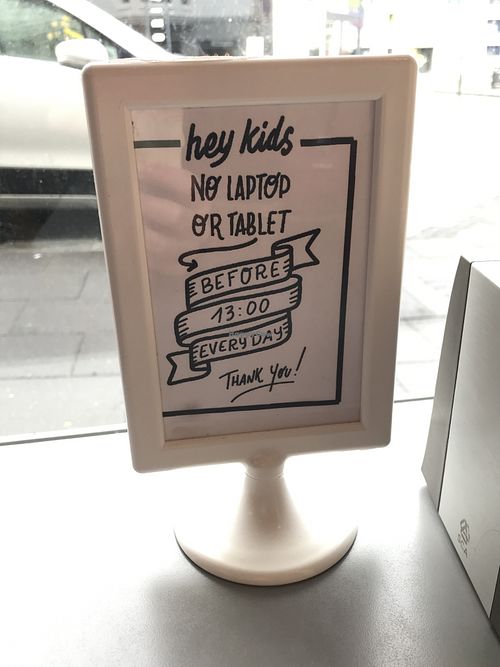 unplug!  at Emilie and the Cool Kids in Reykjavik