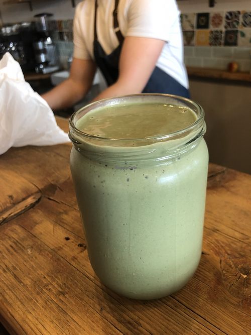 Was mit Eiweiß  at Aarons Saftladen in Cologne