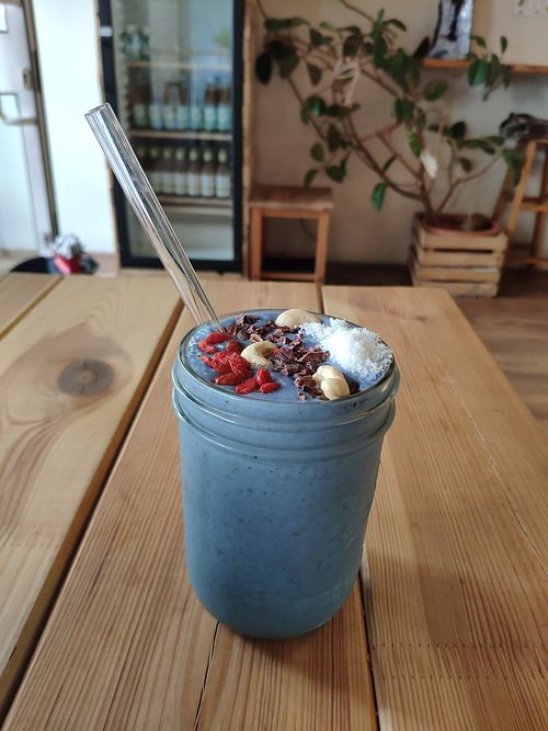 Blauer Planet Smoothie at Aarons Saftladen in Cologne