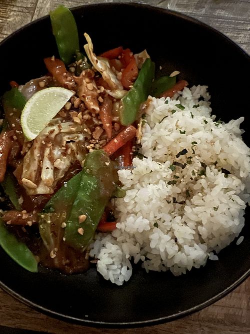 Peanut butter stir fry  at Sésame - Saint-Jacques in Montreal