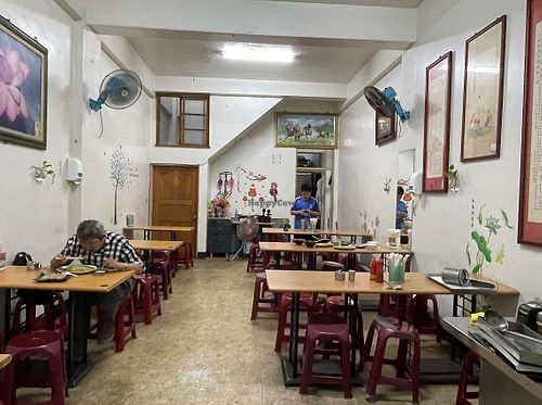 interior at Hǎo KǒuWèi SùShí in Taichung