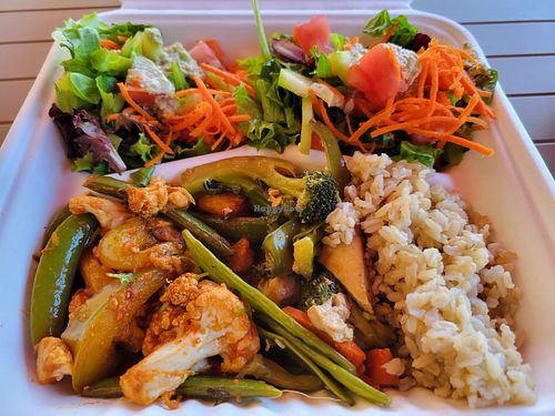 Food at Govinda's in Los Angeles